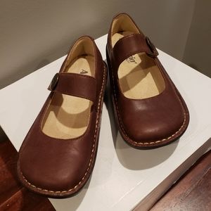 Alegria Paloma Mary Jane